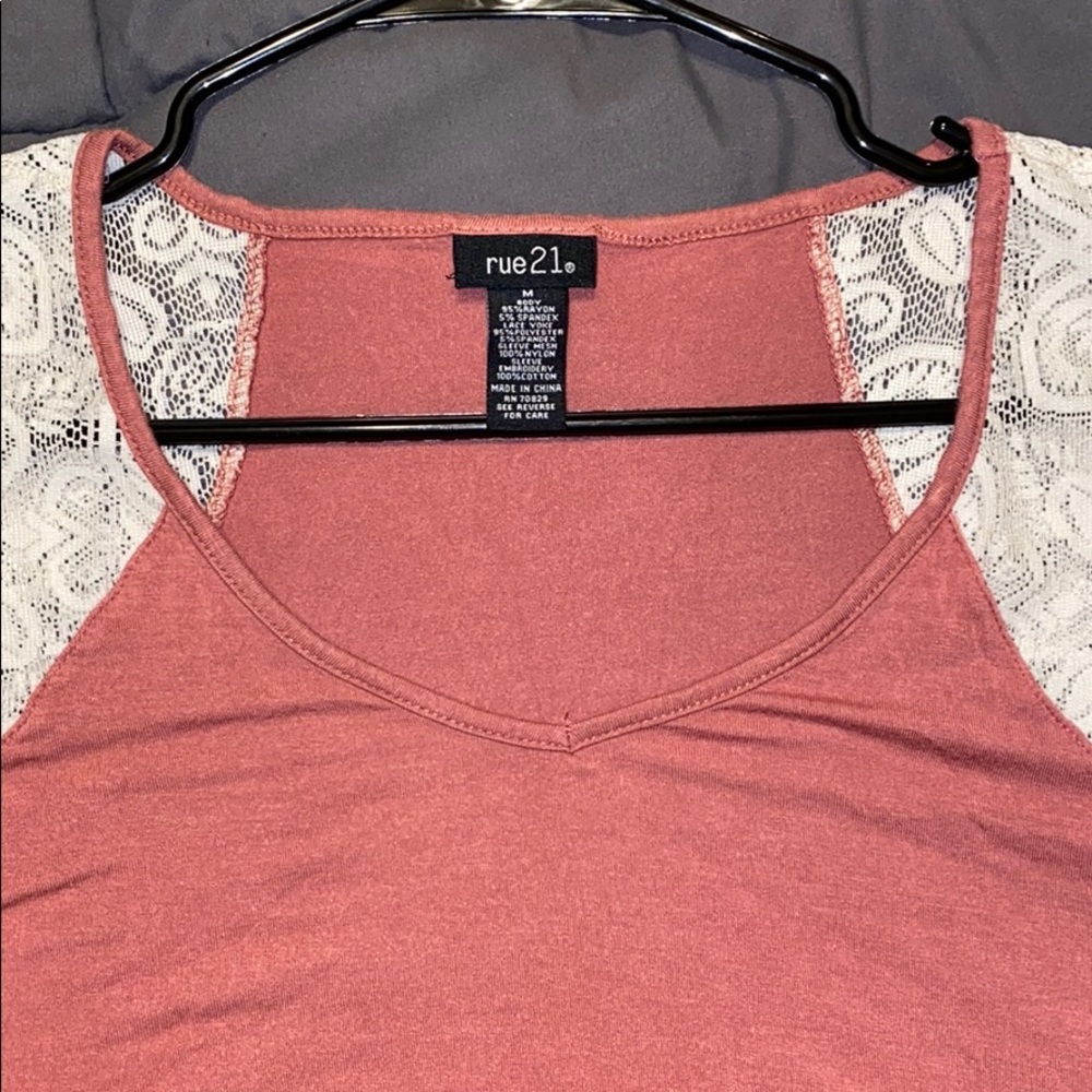 EUC Rue 21 mauve shirt - Picture 5 of 5